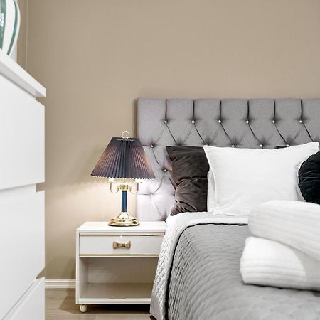 Solsiden Modern Stay: King Beds, Private Entry Trondheim Exterior photo